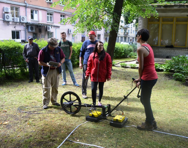 The first GPR grid at the site