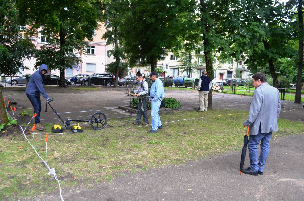 Vladimir Levin watches over the GPR survey